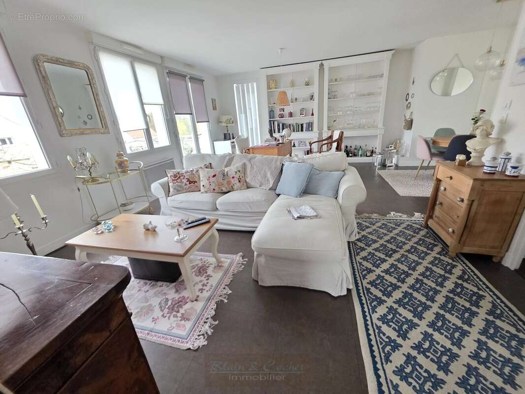 Maison à VILLEMANDEUR