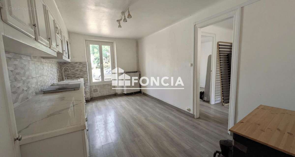 Maison à CHEVRAINVILLIERS