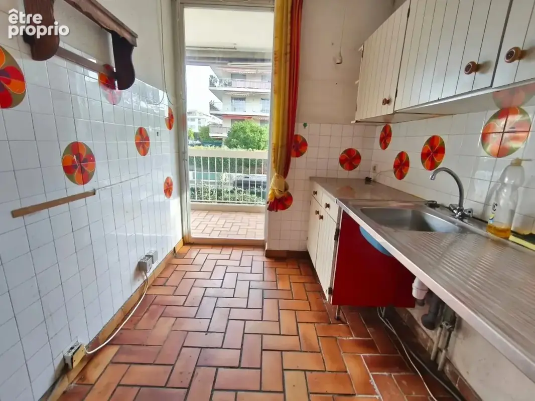 Cagnes-sur-Mer, grand 2 pièces  avec terrasse et parking proche mer - photo 8