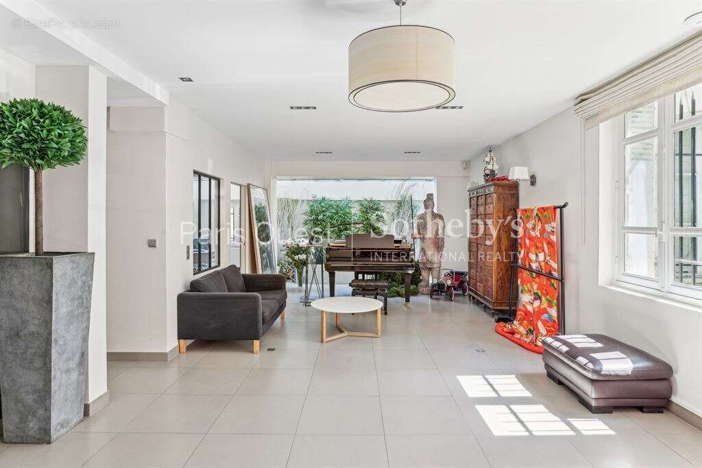 Maison à PARIS-16E