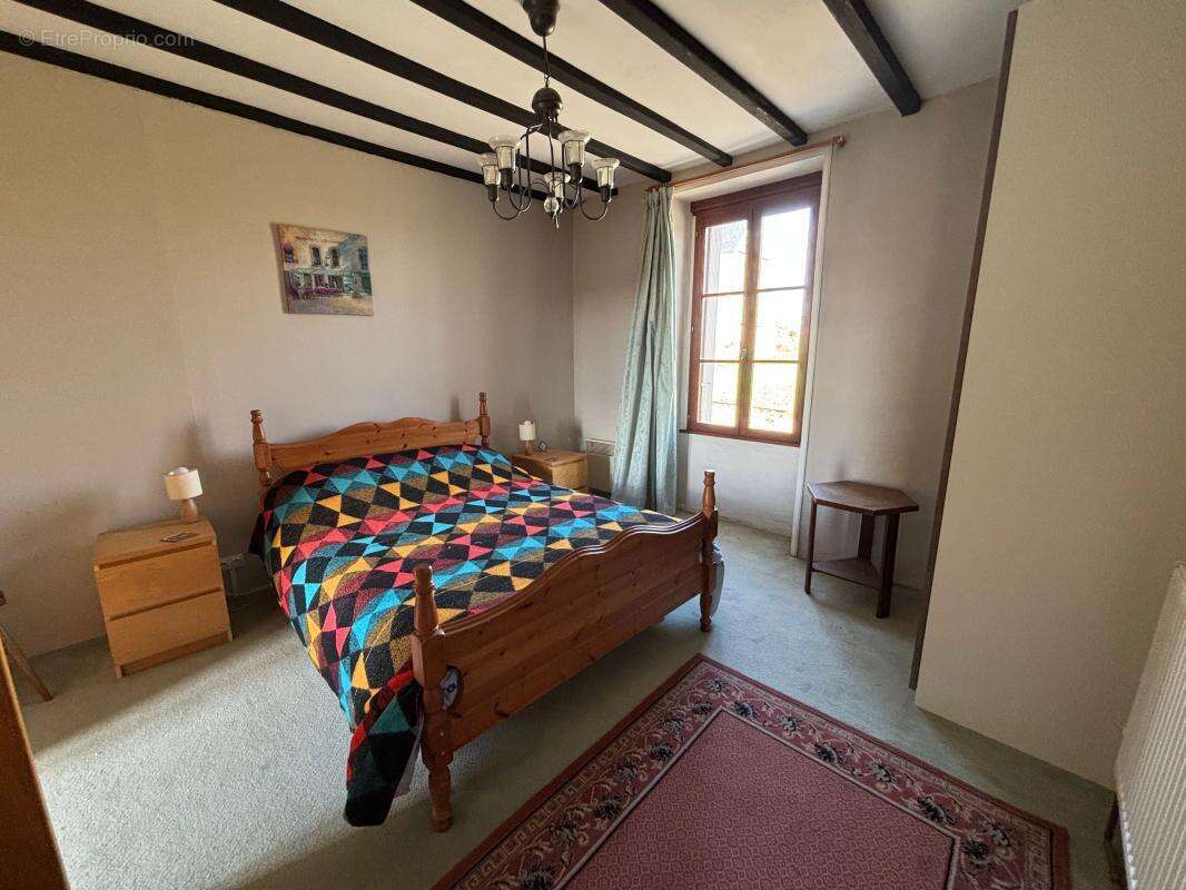 Maison à JUIGNE-DES-MOUTIERS