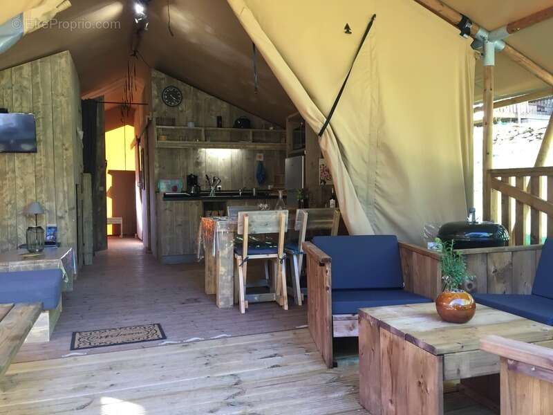 Maison à LE BUISSON-DE-CADOUIN