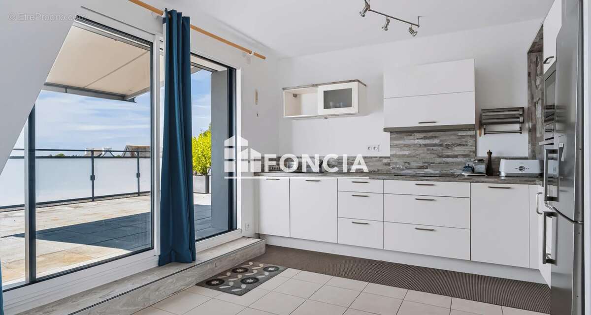 Concarneau - Appartement T4 - Dernier Etage - Ascenseur - Vue Mer - Terrasses - 3 places de parking privatives - photo 2