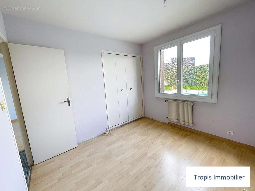   - Maison à PORTET-SUR-GARONNE