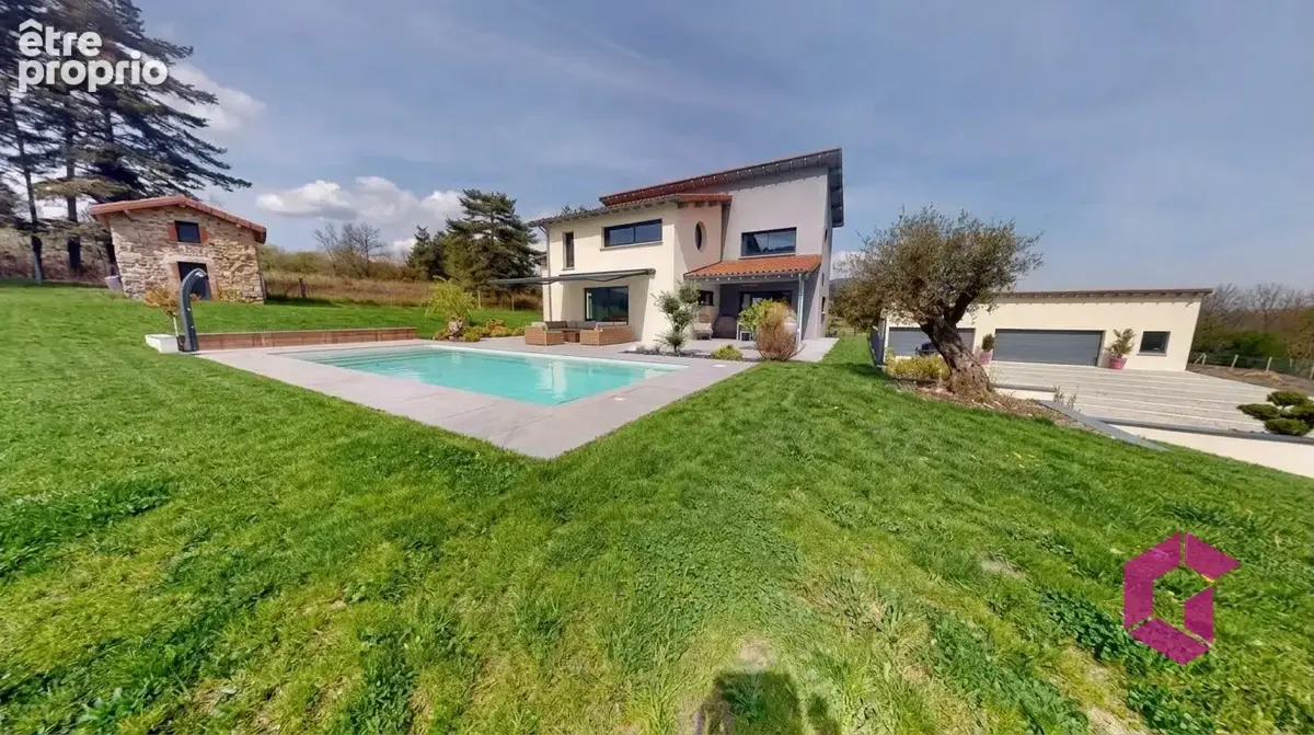 Villa d'architecte de 208 m2 avec piscine et spa + grand garage. - photo 2