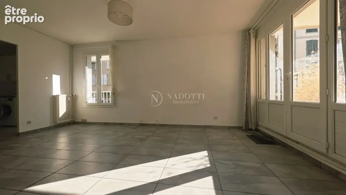 A vendre, Appartement T4 avec terrasse privative. - photo 14