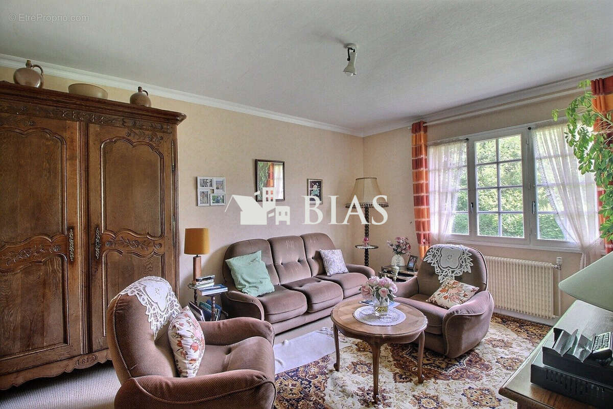 Maison à LA SAUSSAYE