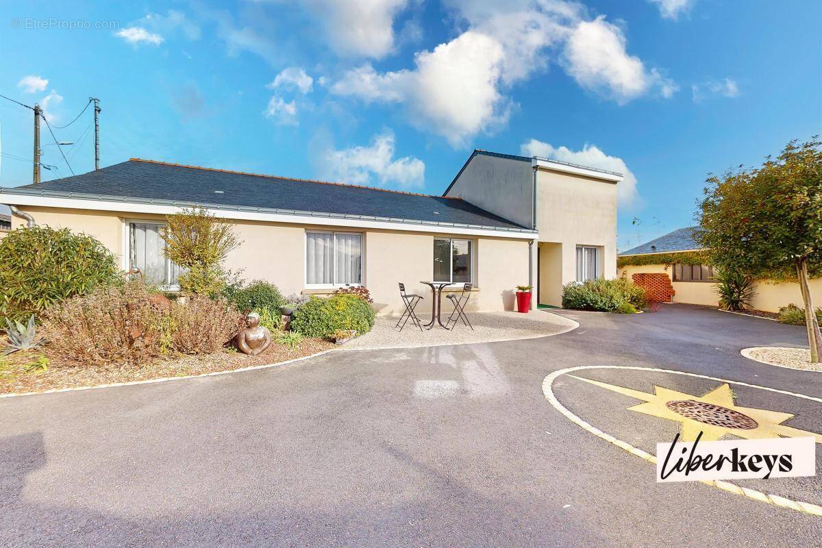 Maison à DOUE-LA-FONTAINE