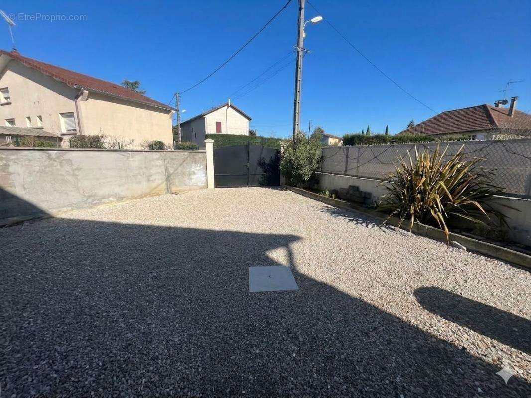 Maison à CHARVIEU-CHAVAGNEUX