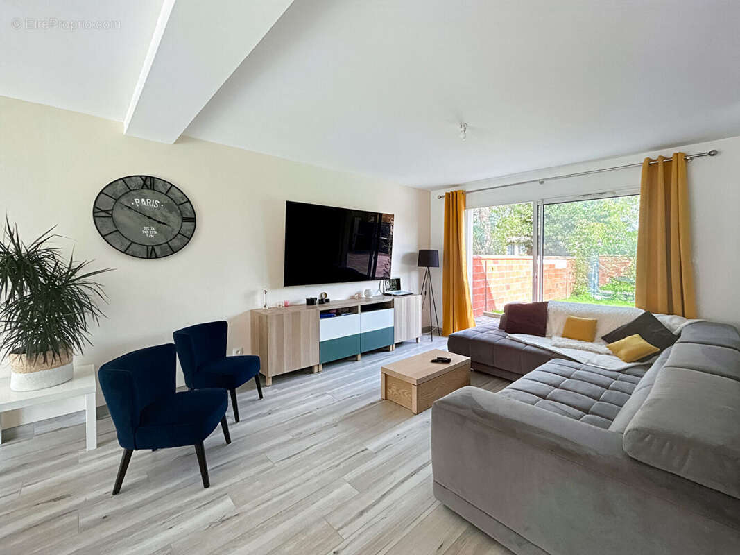 Maison à ROSNY-SUR-SEINE