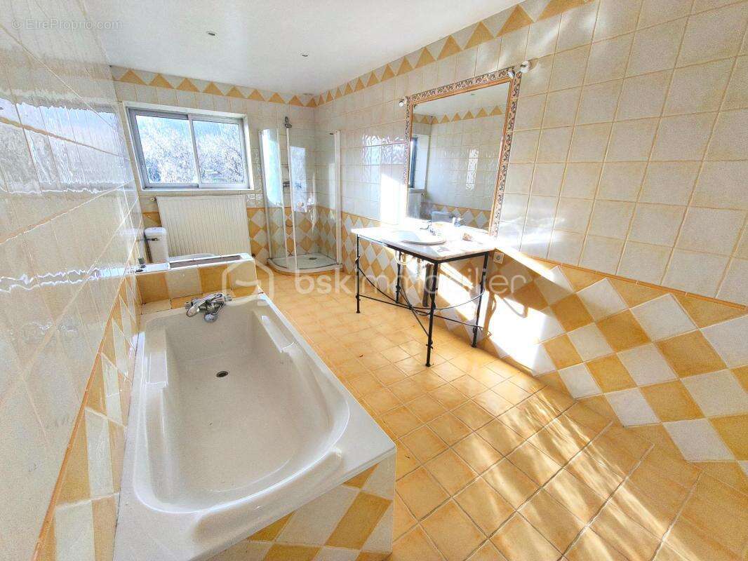 Maison à BAZORDAN
