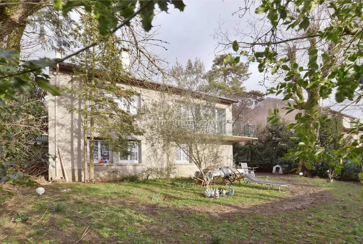 Maison à VILLENEUVE-SAINT-GEORGES