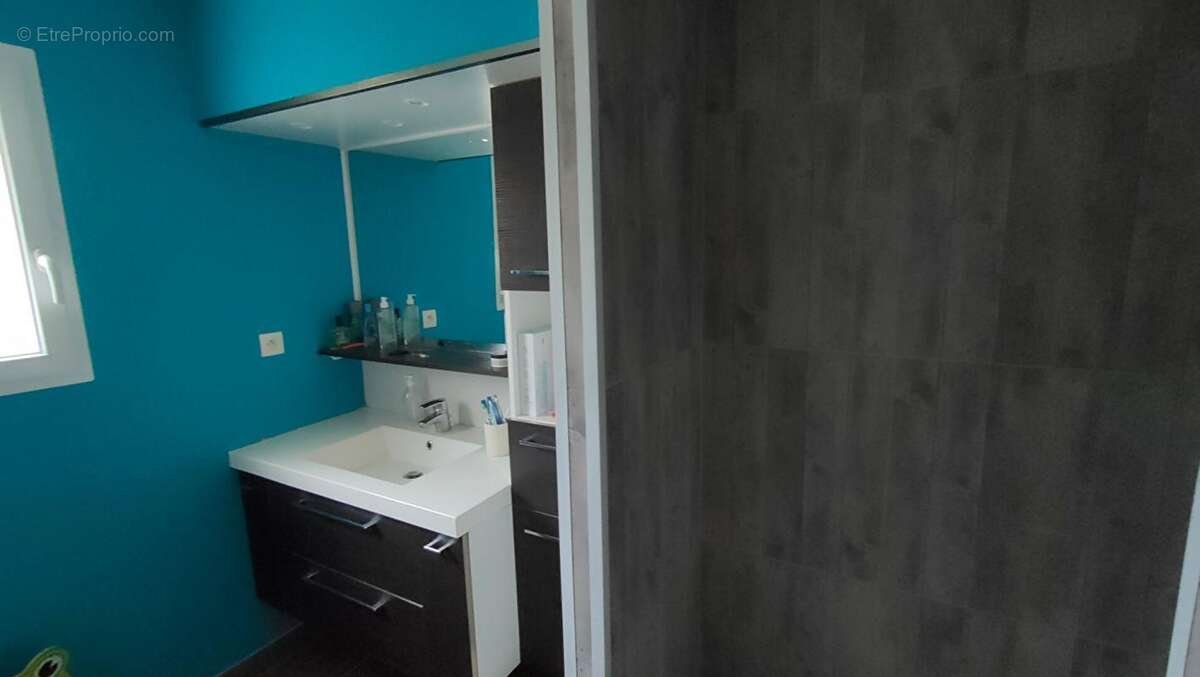 Maison à LES LANDES-GENUSSON