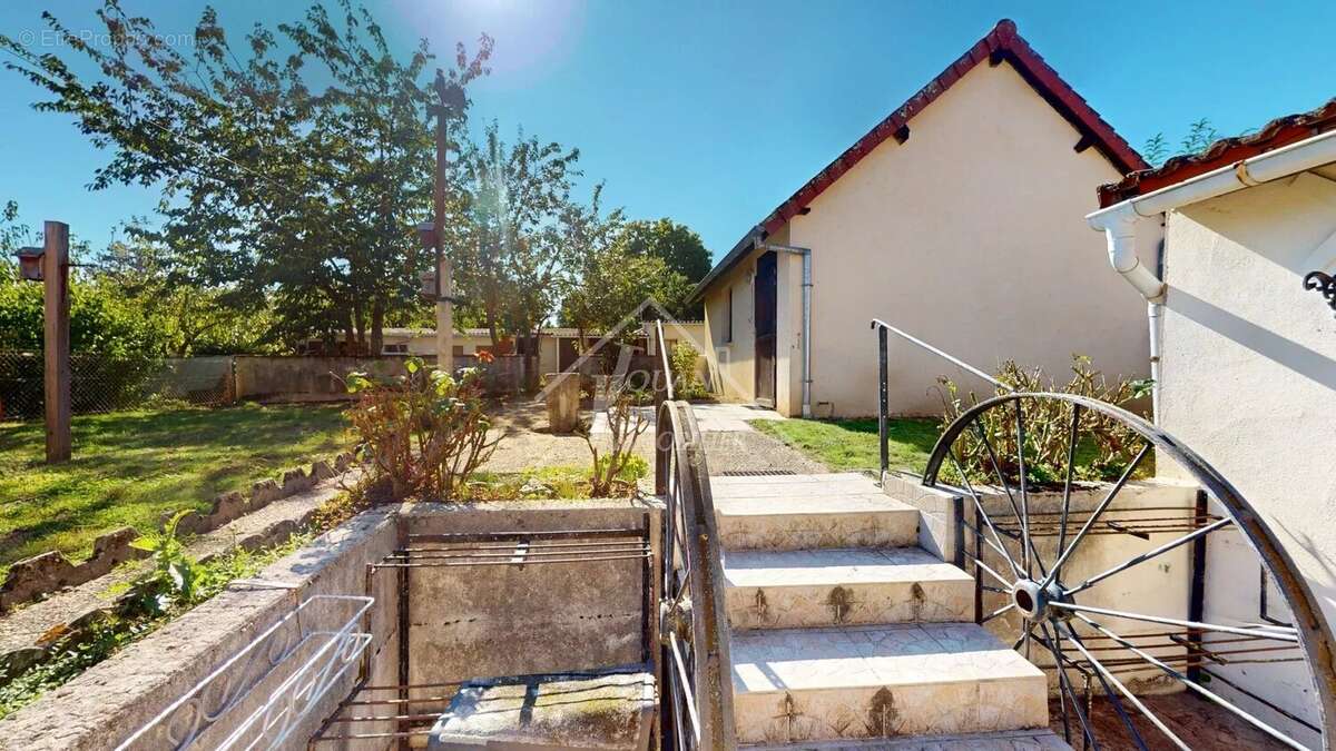 Maison à BOURBON-L&#039;ARCHAMBAULT