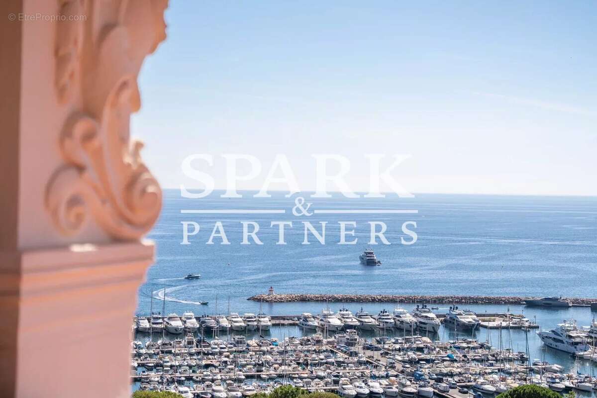 Appartement à BEAULIEU-SUR-MER