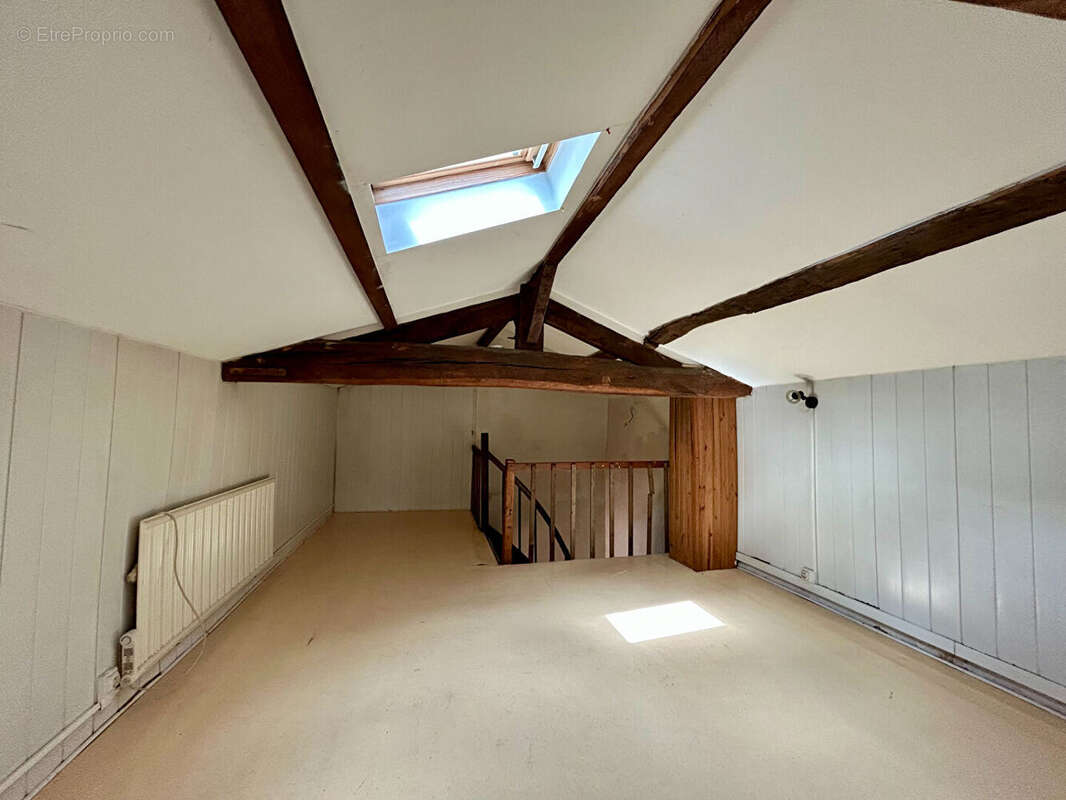 Maison à MAZIERES-EN-GATINE