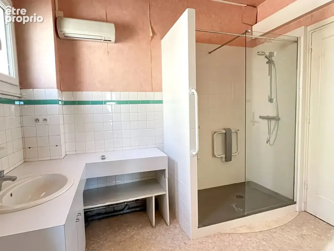 Roanne - Place des Promenades 165.85 m2 - photo 12