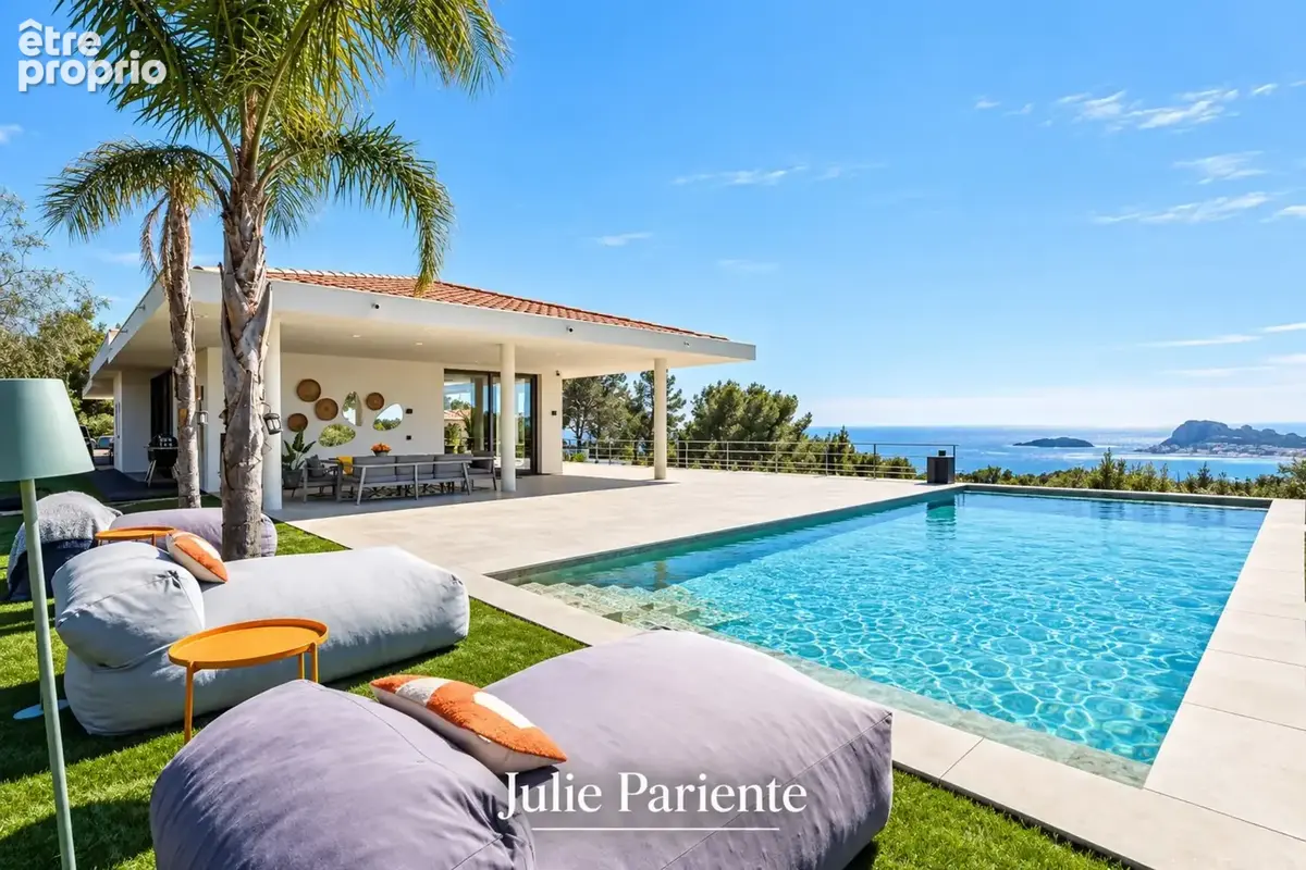 Propriété contemporaine d'exception avec vue mer panoramique à vendre 7 pièces CEYRESTE (13) - photo 2