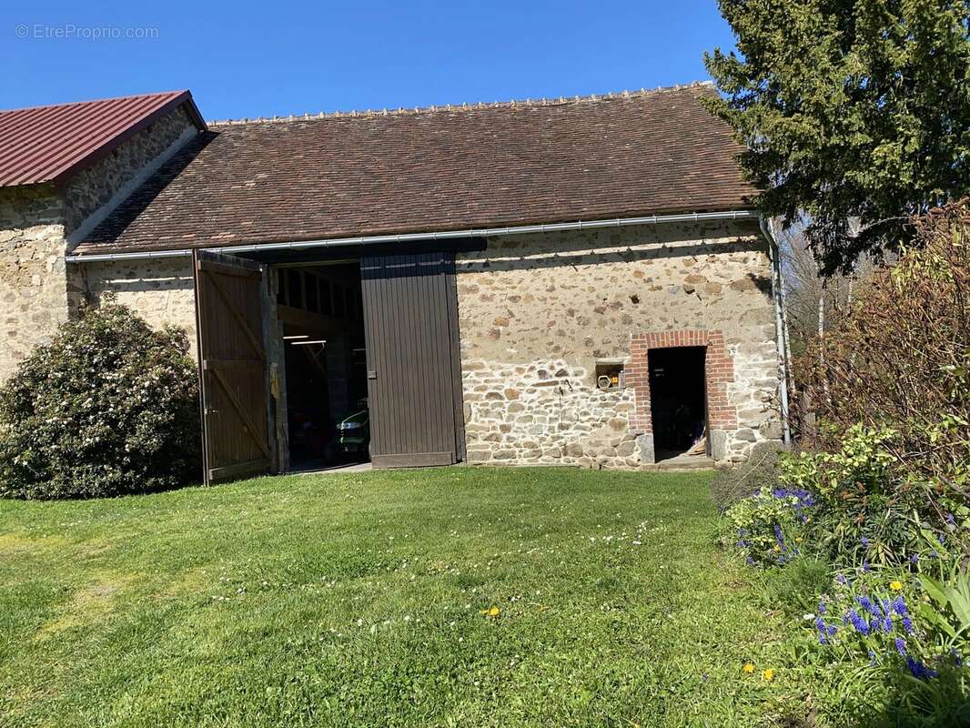 Maison à MAGNAC-LAVAL