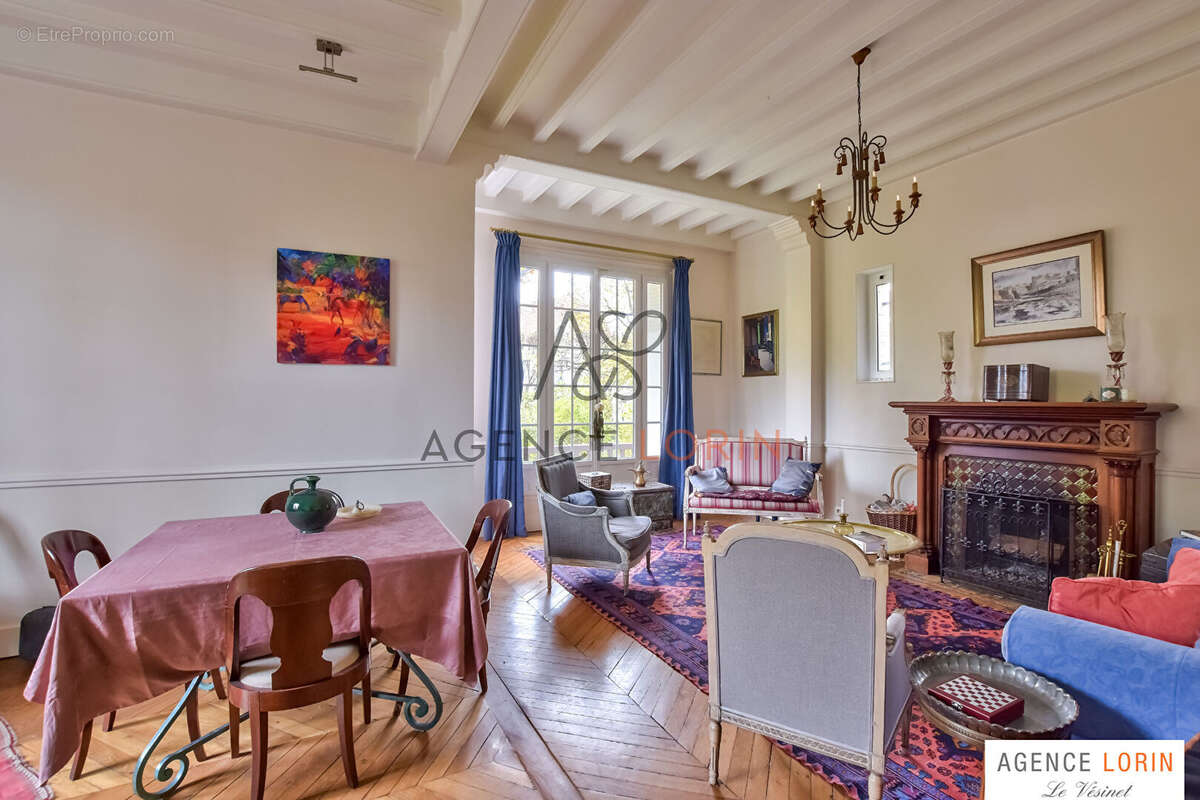 Maison à LE VESINET