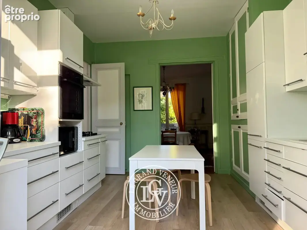Fontainebleau – élégante maison bourgeoise de 227 m² avec jardin, véranda et garage - photo 15