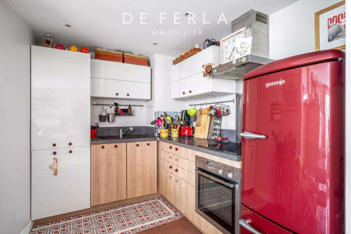 Appartement à PARIS-14E