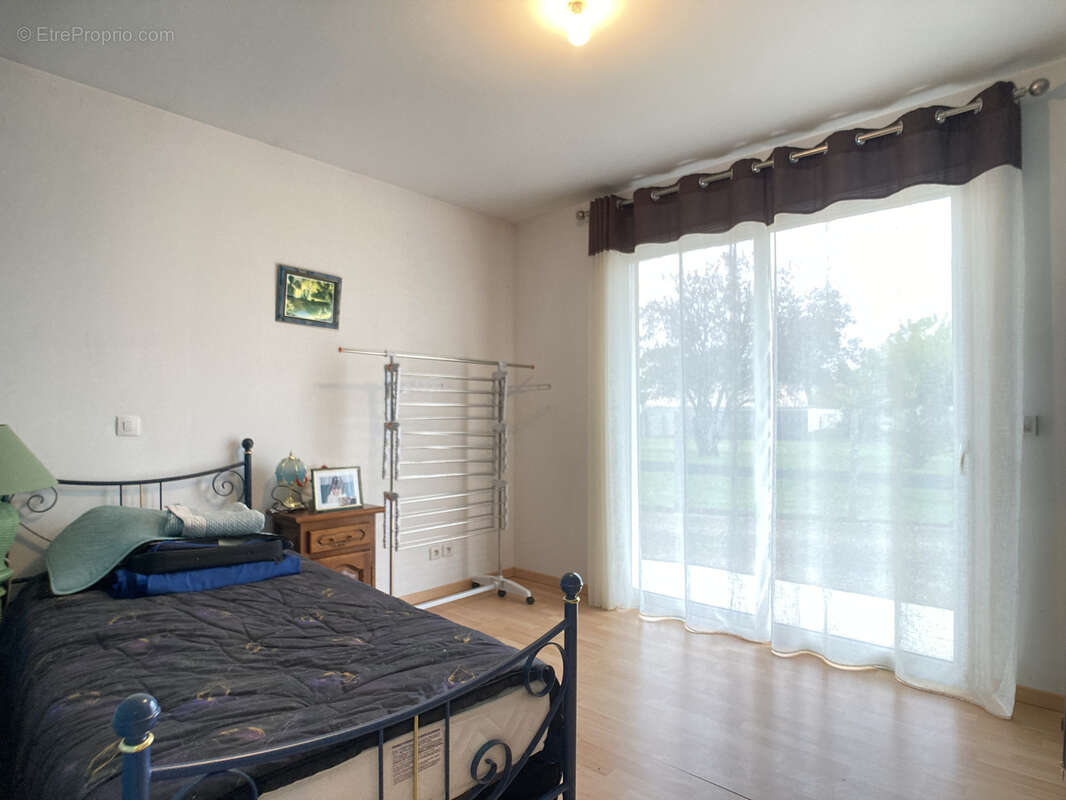 Maison à AMBARES-ET-LAGRAVE