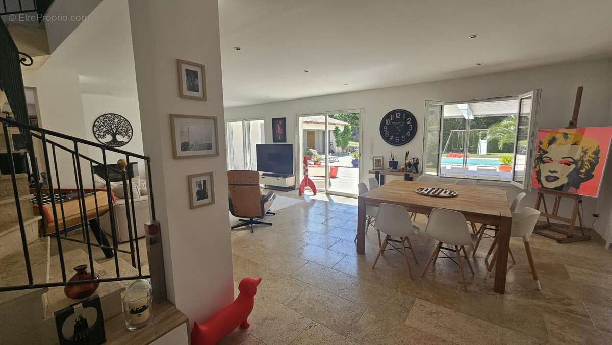 Maison à LORGUES