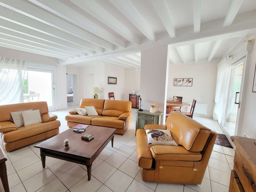 Appartement à CHEVIGNY-SAINT-SAUVEUR