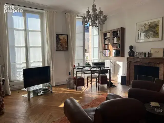Maison bourgeoise de 198m2 - Orléans Centre-cathédrale- - photo 6