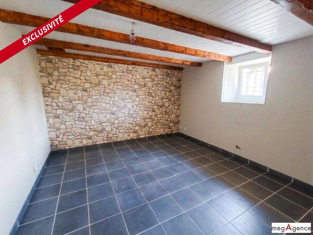 maison 4 pièces 80 m² au calme - photo 6