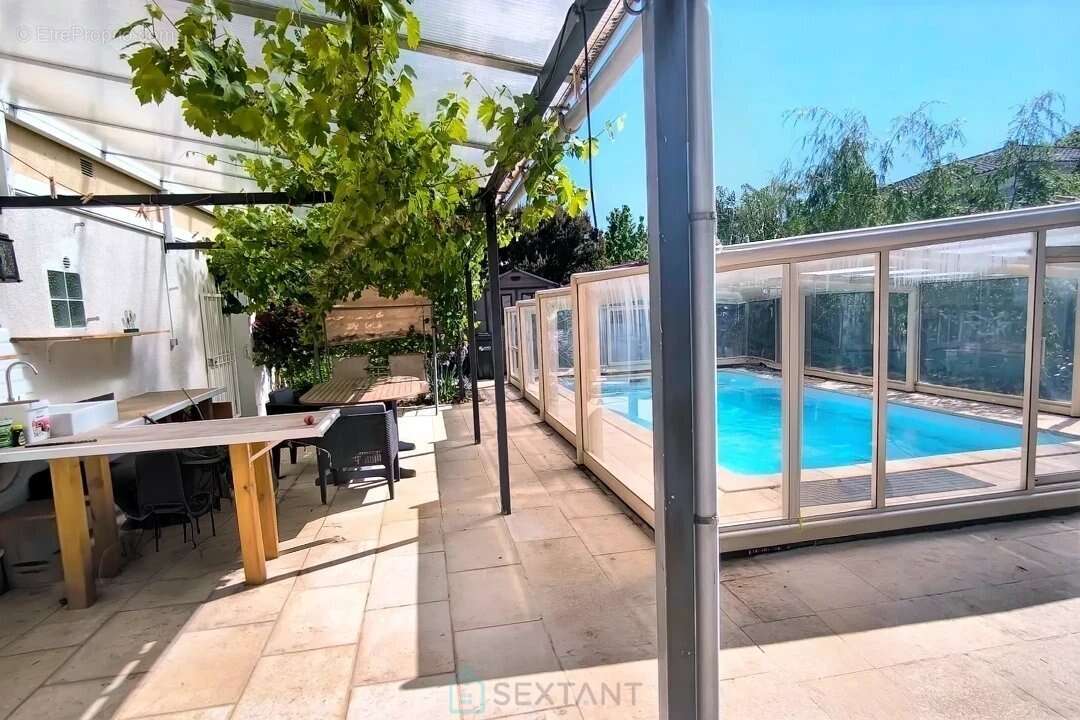 Bergerac: maison avec piscine couverte - photo 3