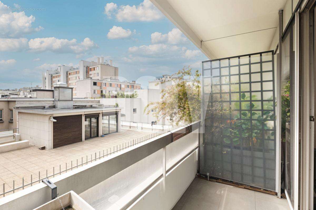 Appartement à PARIS-15E