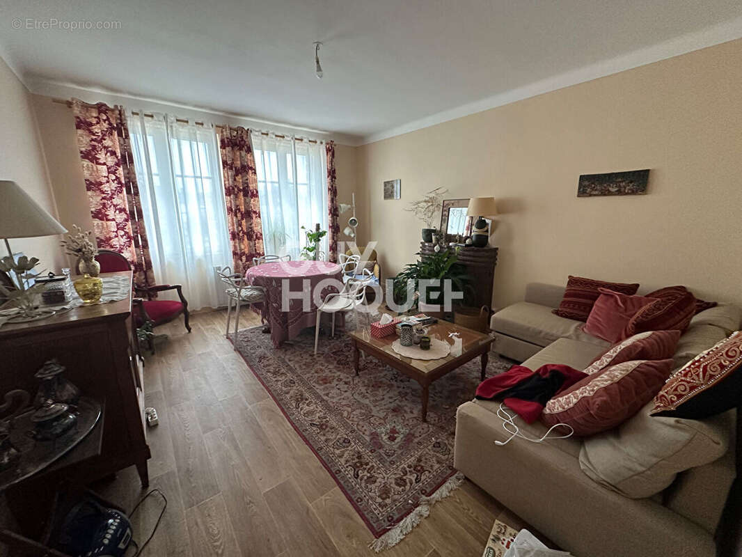Appartement à PERIERS