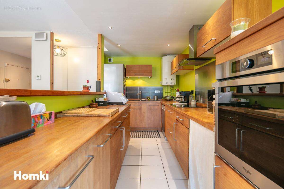 Appartement à SAINT-MARTIN-D'HERES