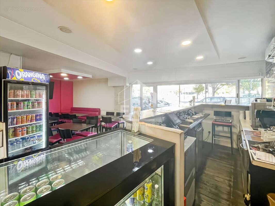 Autre à MARSEILLE-8E