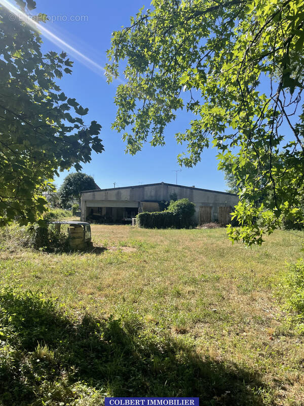 Commerce à VERGIGNY