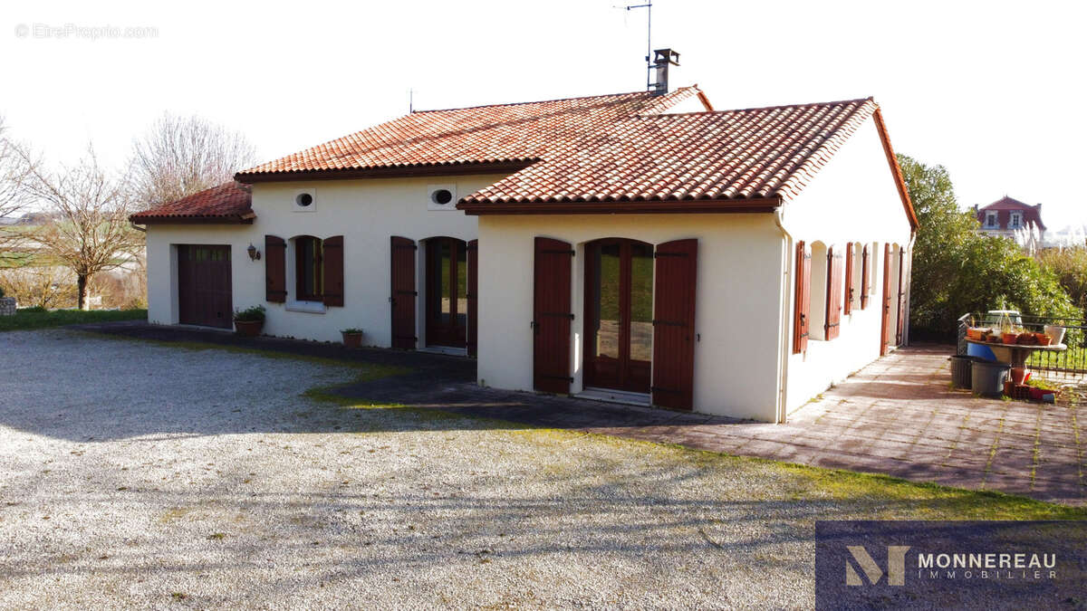 Maison à VOULGEZAC