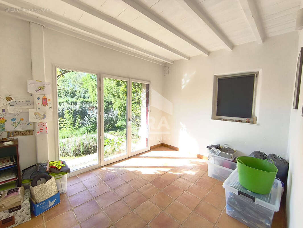 Maison à VIAZAC