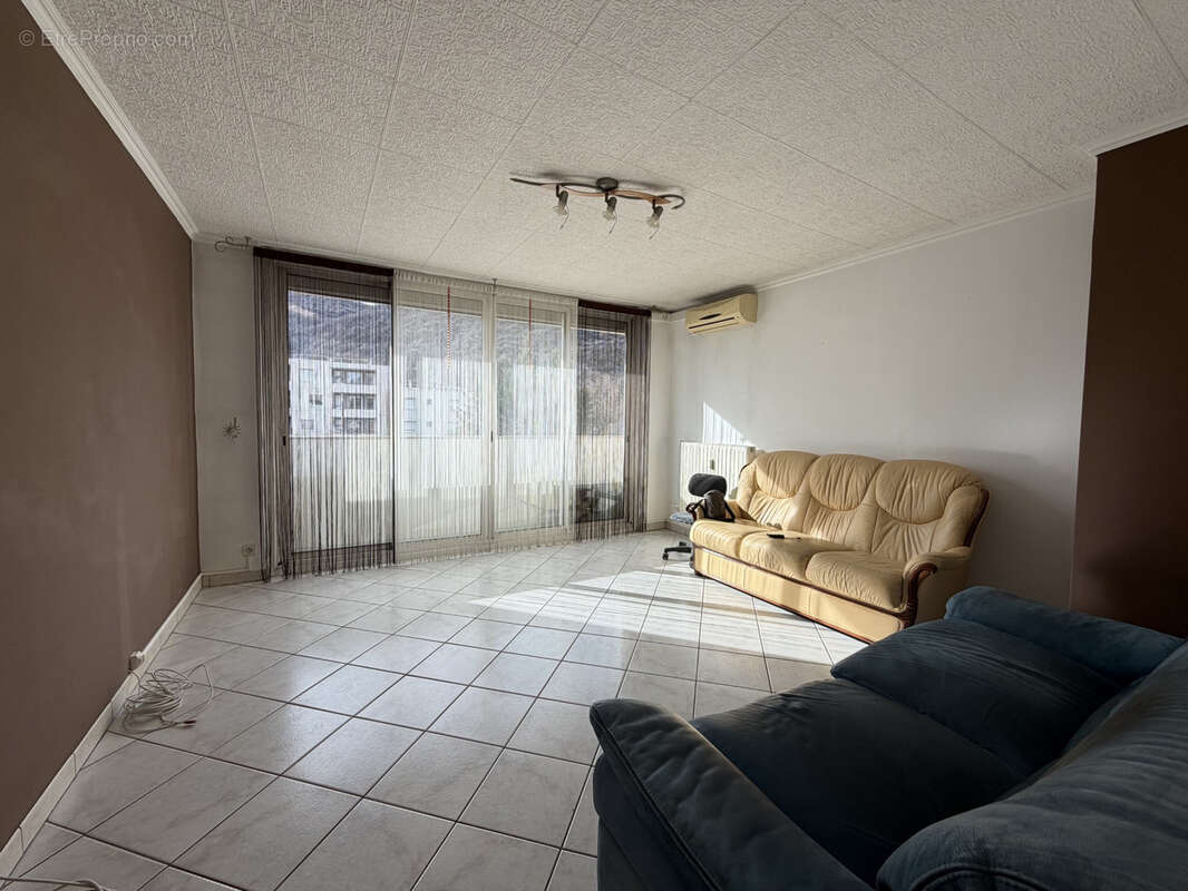 Appartement à SEYSSINET-PARISET