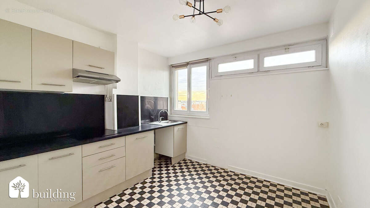 Appartement à LEVALLOIS-PERRET