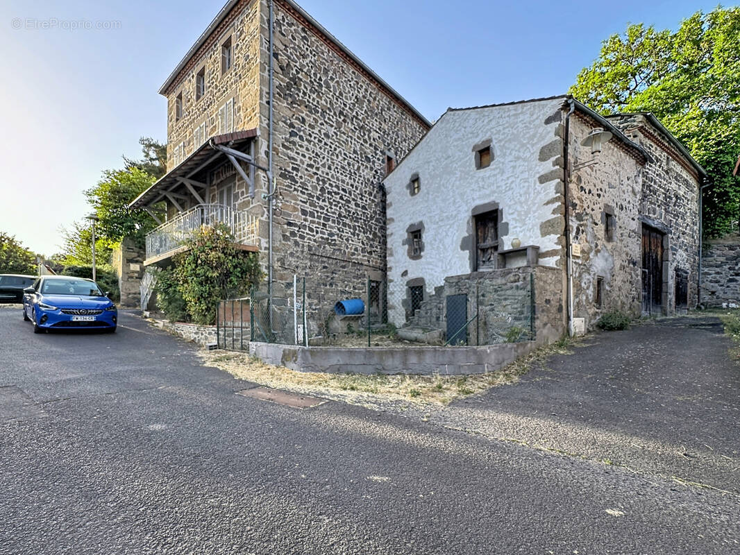Maison à OLLOIX