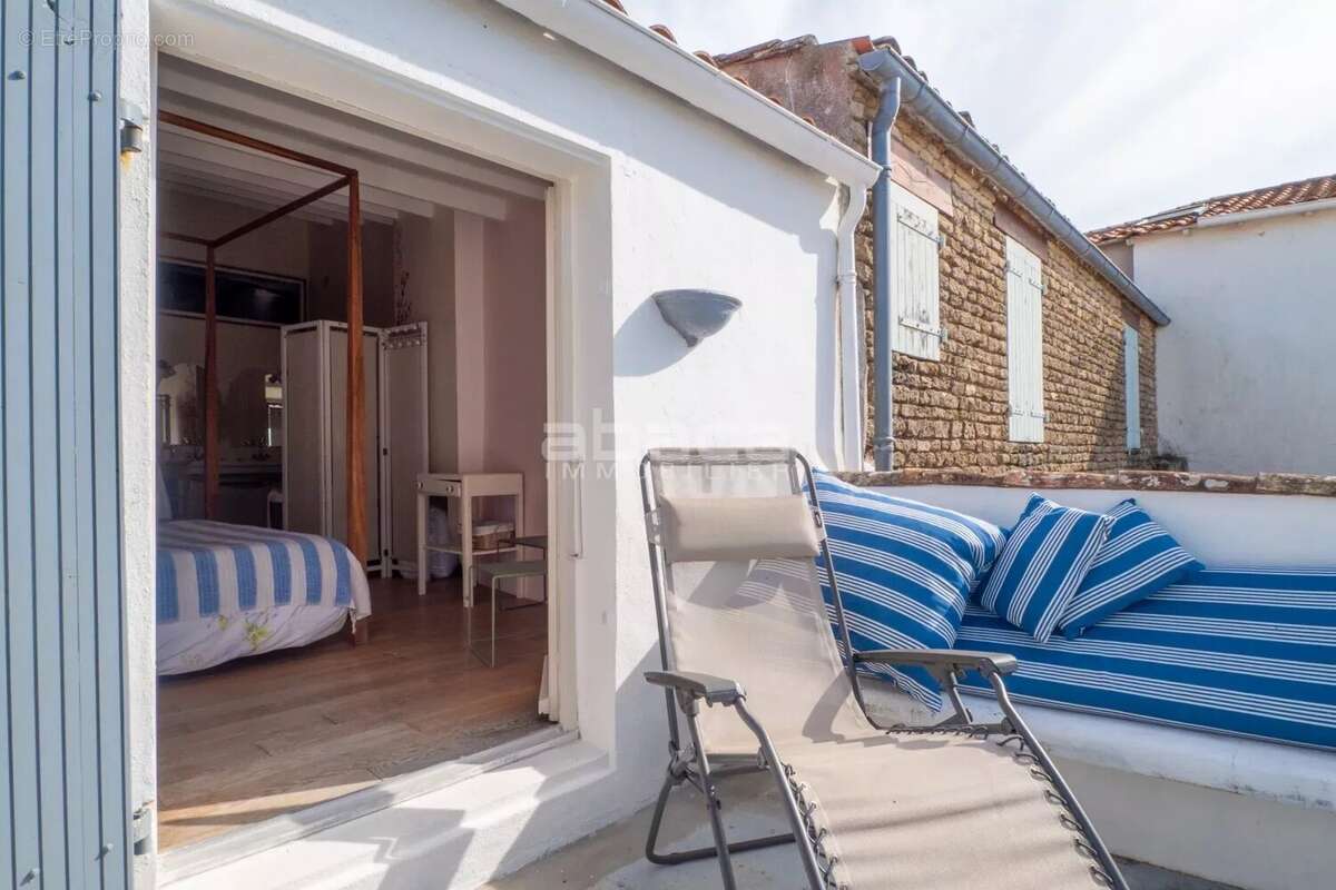 Maison à LES PORTES-EN-RE