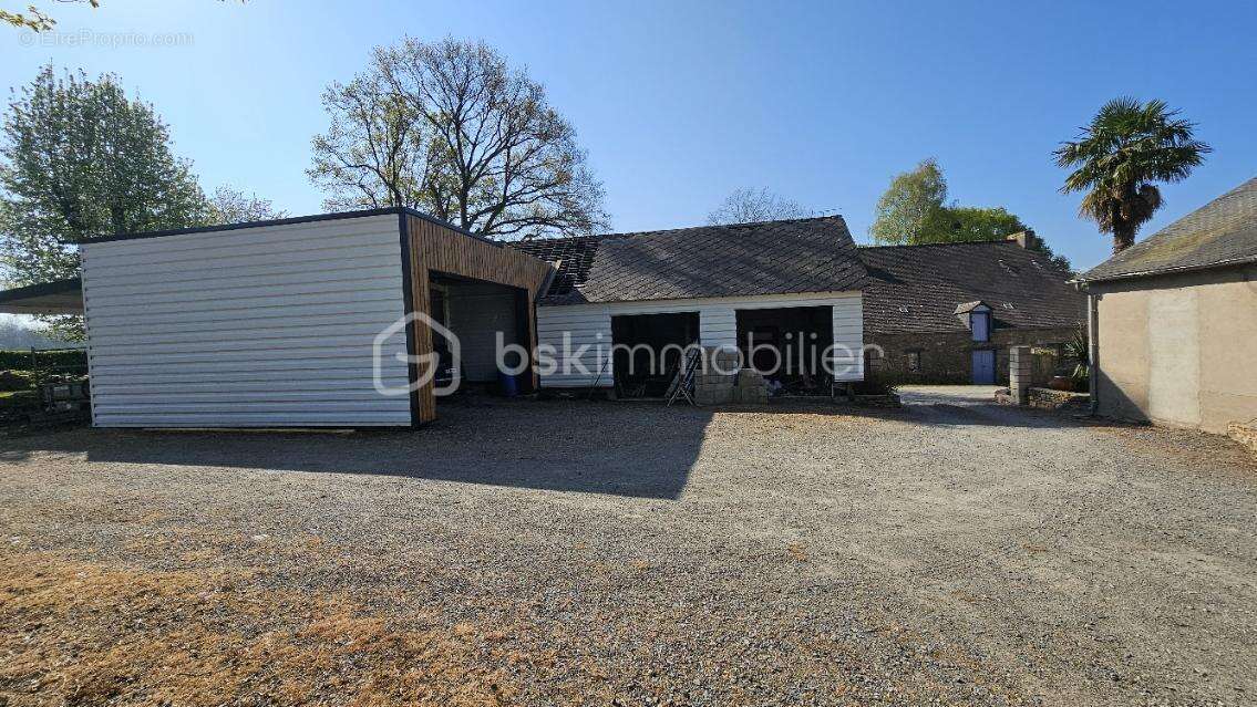 Maison à BAINS-SUR-OUST
