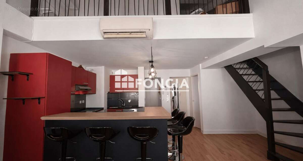 Appartement à MARSEILLE-2E