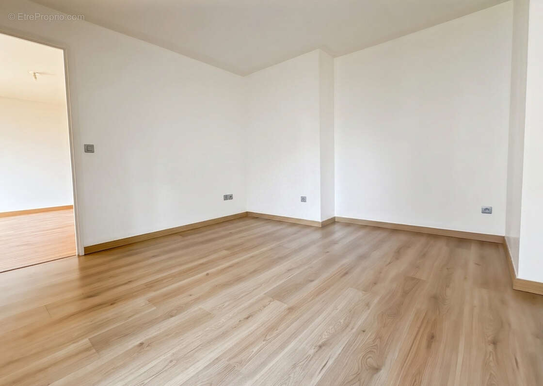 Appartement à COLOMBES