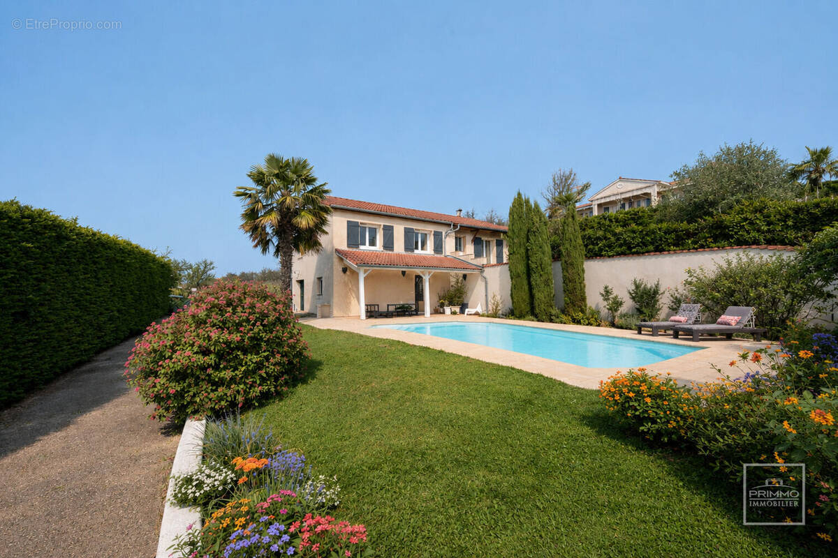 Maison à DOMMARTIN