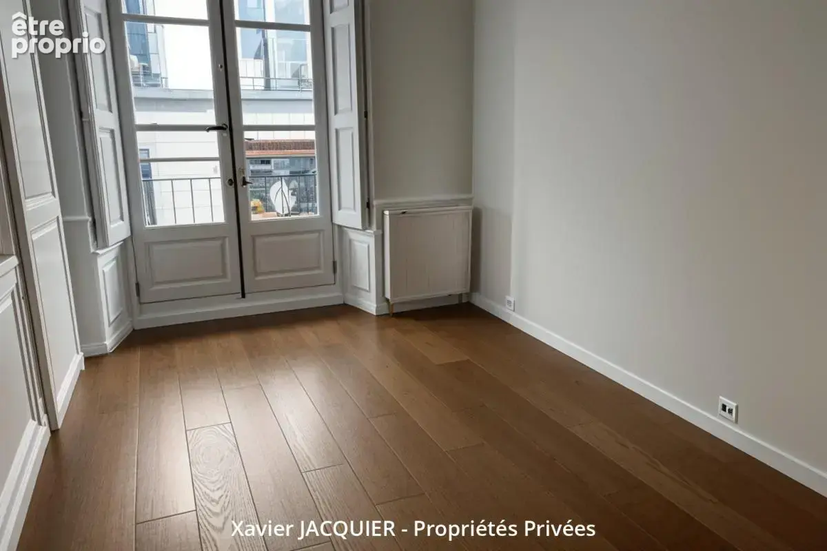 Appartement - 3 pièces - 90,4 m² - Graslin/Crébillon - photo 9