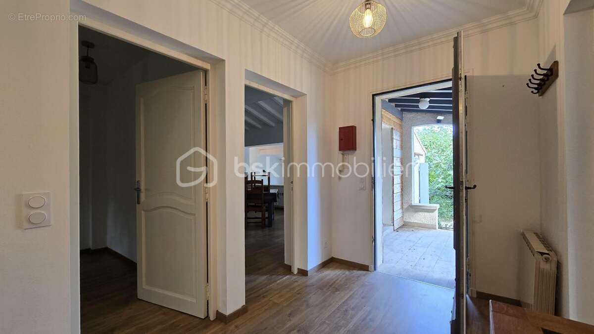 Maison à BAGNOLS-SUR-CEZE