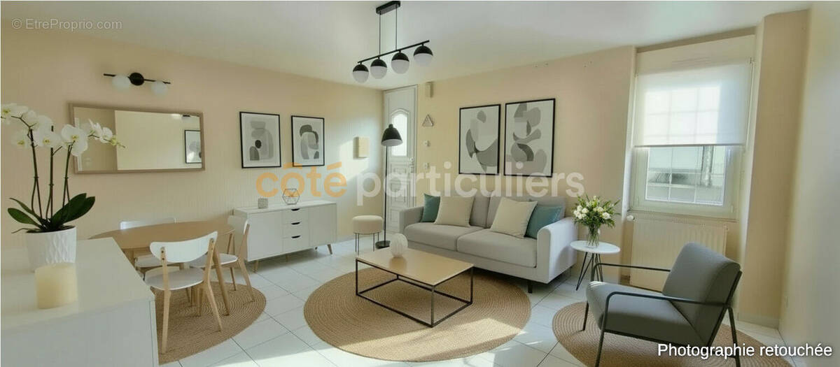 Maison à SAINT-MACAIRE-EN-MAUGES